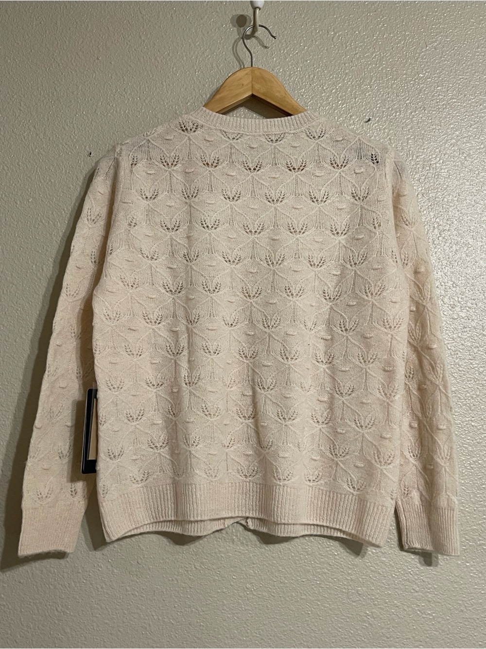 100% Merino Wool Pointelle Knit Cardigan Sweater Cream Leaf - Picture 3 of 12